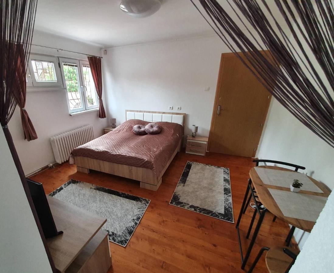 New Apartment Old Town With Free Parking Sarajevo Bagian luar foto