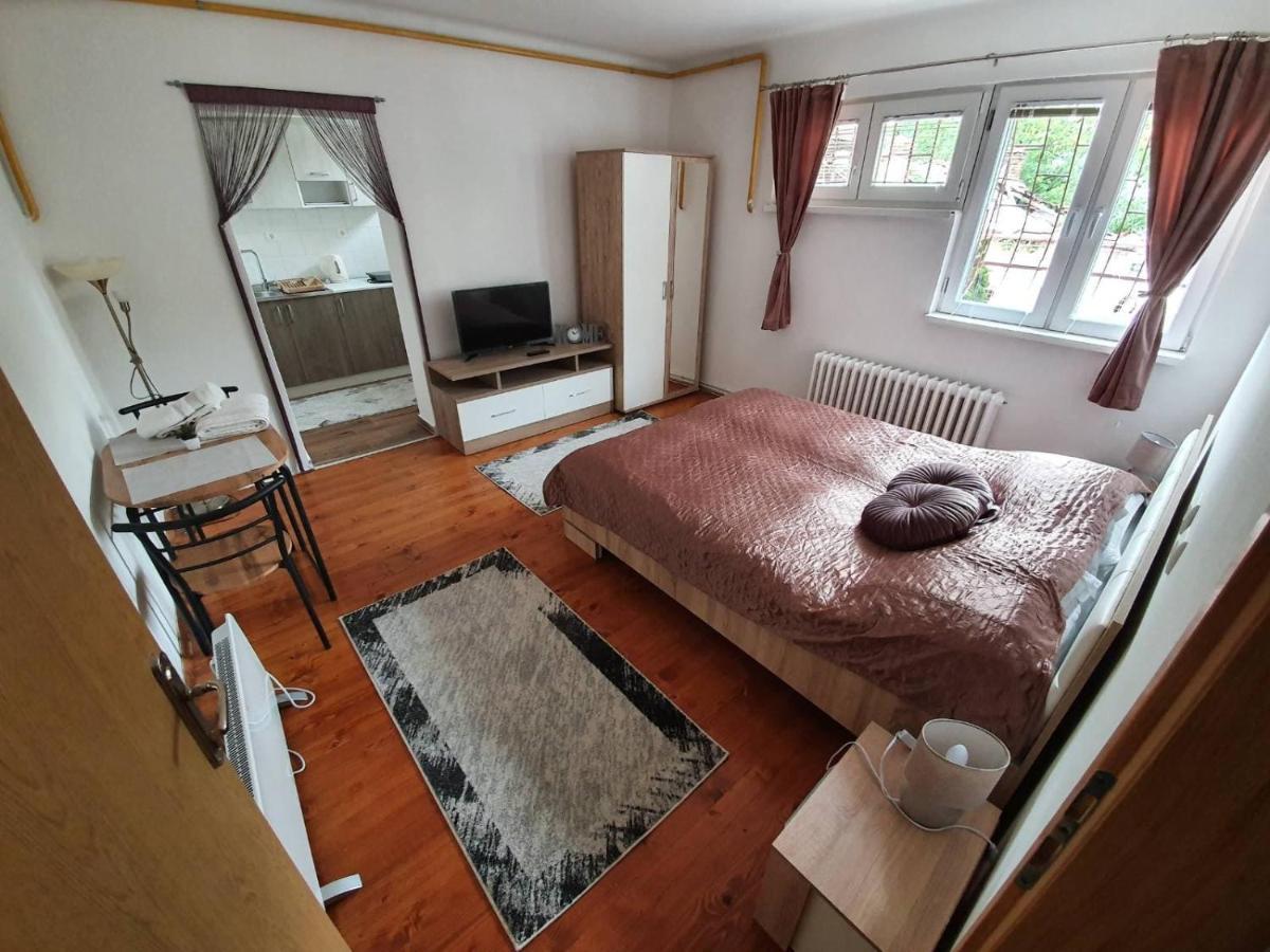 New Apartment Old Town With Free Parking Sarajevo Bagian luar foto